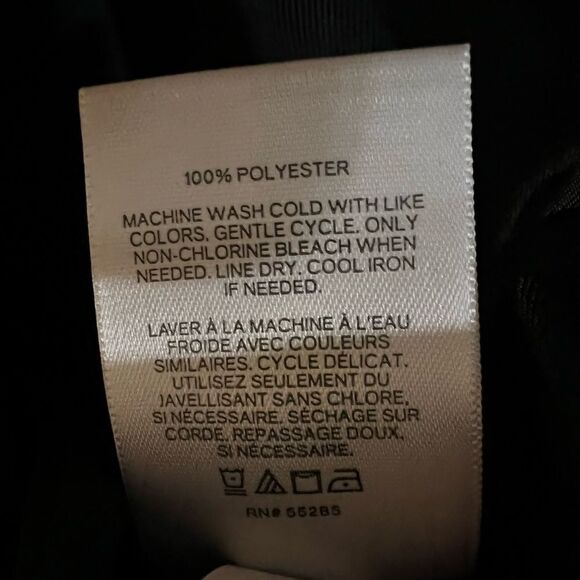 😊 3/$30 
NWT EXPRESS Black front tie crop top, Sz Small. Collared button down - Picture 7 of 7